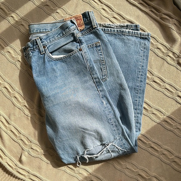Vintage Levi’s 501s - Picture 2 of 10